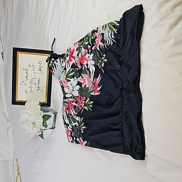 Swimsuits for All Women's Plus Size One Shoulder Blouson Tankini Top - Picture 3 of 10